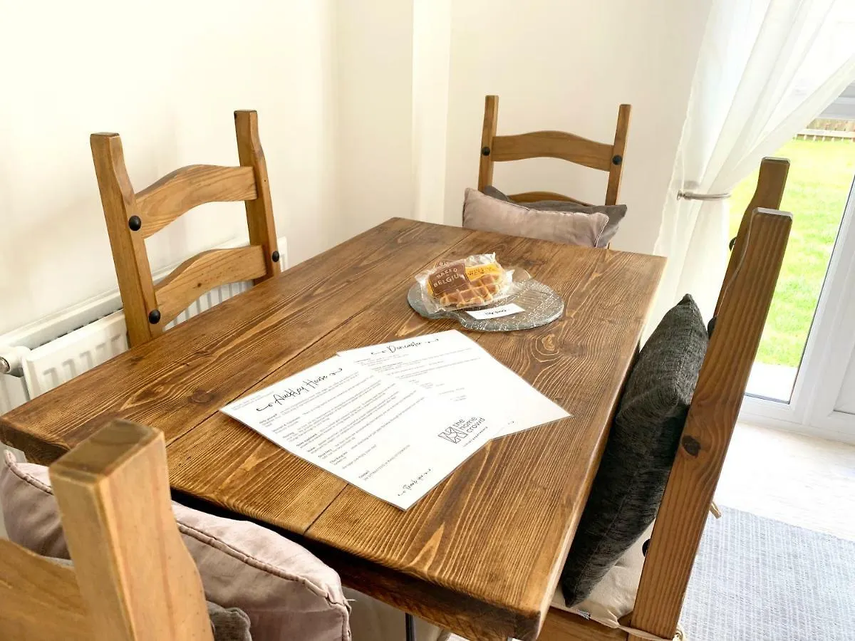 Home Crowd Luxury Apartments- Auckley House 동커스터 펜션